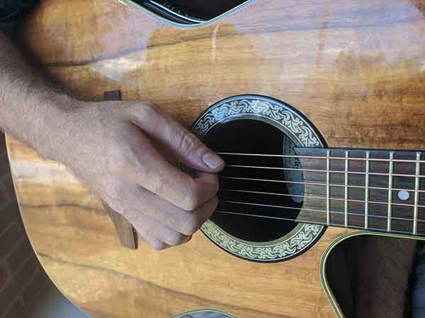 Strumming deals with thumb