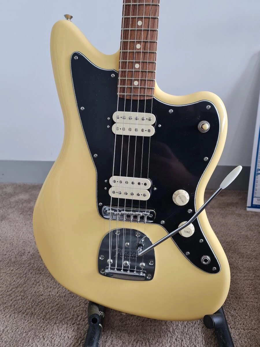 The Fender Player Jazzmaster body